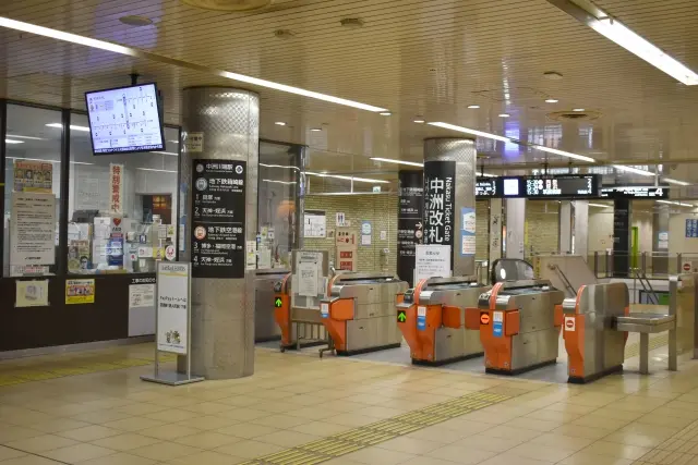 博多駅、福岡空港から電車やバスで移動